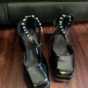 Closed toe beaded strap. Size 6 1/2 Halloween costume shoes/ dress shoes